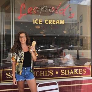 Meet your Posher, Natalie